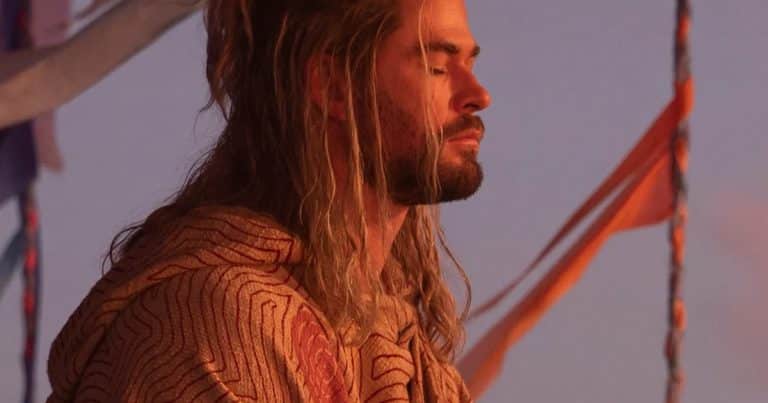 chris-hesmworth-zen-thor-love-thunder