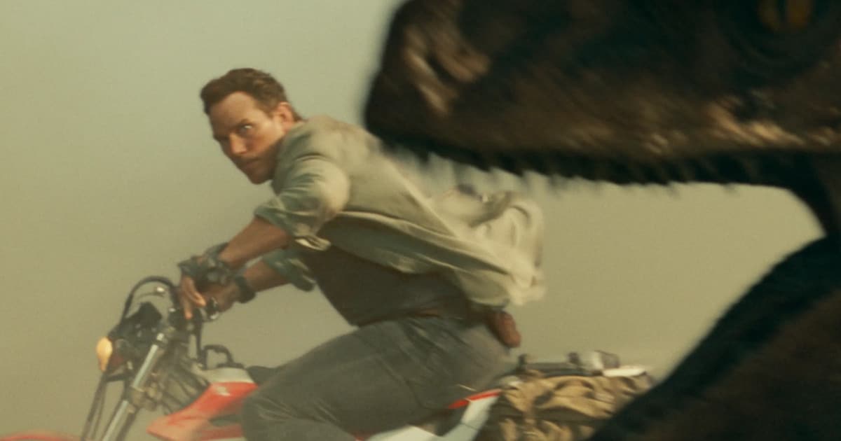 ‘Jurassic World Dominion’ Unleashes Vicious Atrociraptor In New Trailer With Chris Pratt