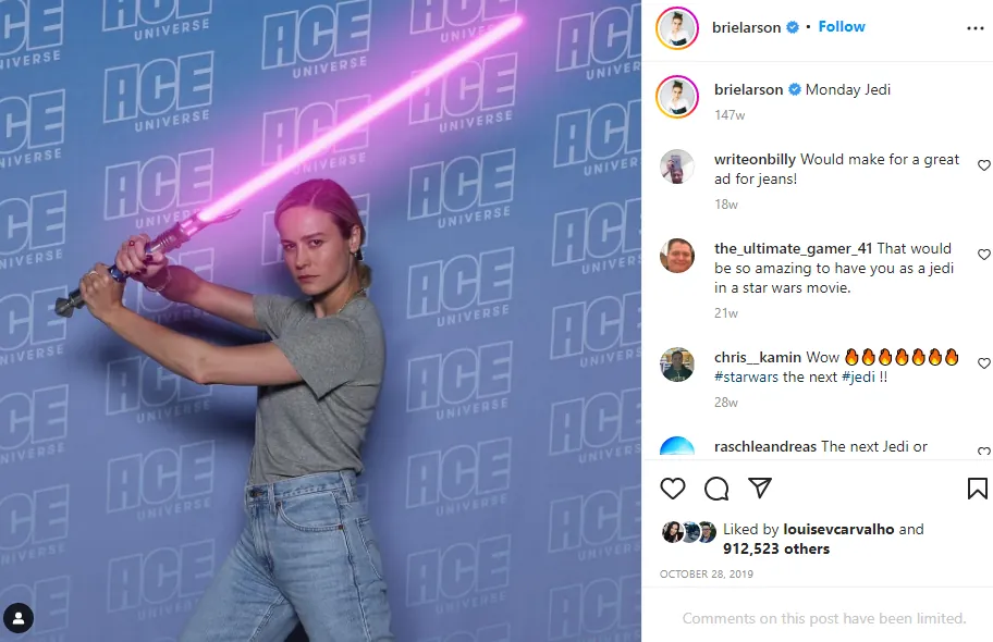 Brie Larson with a lightsaber - Star Wars