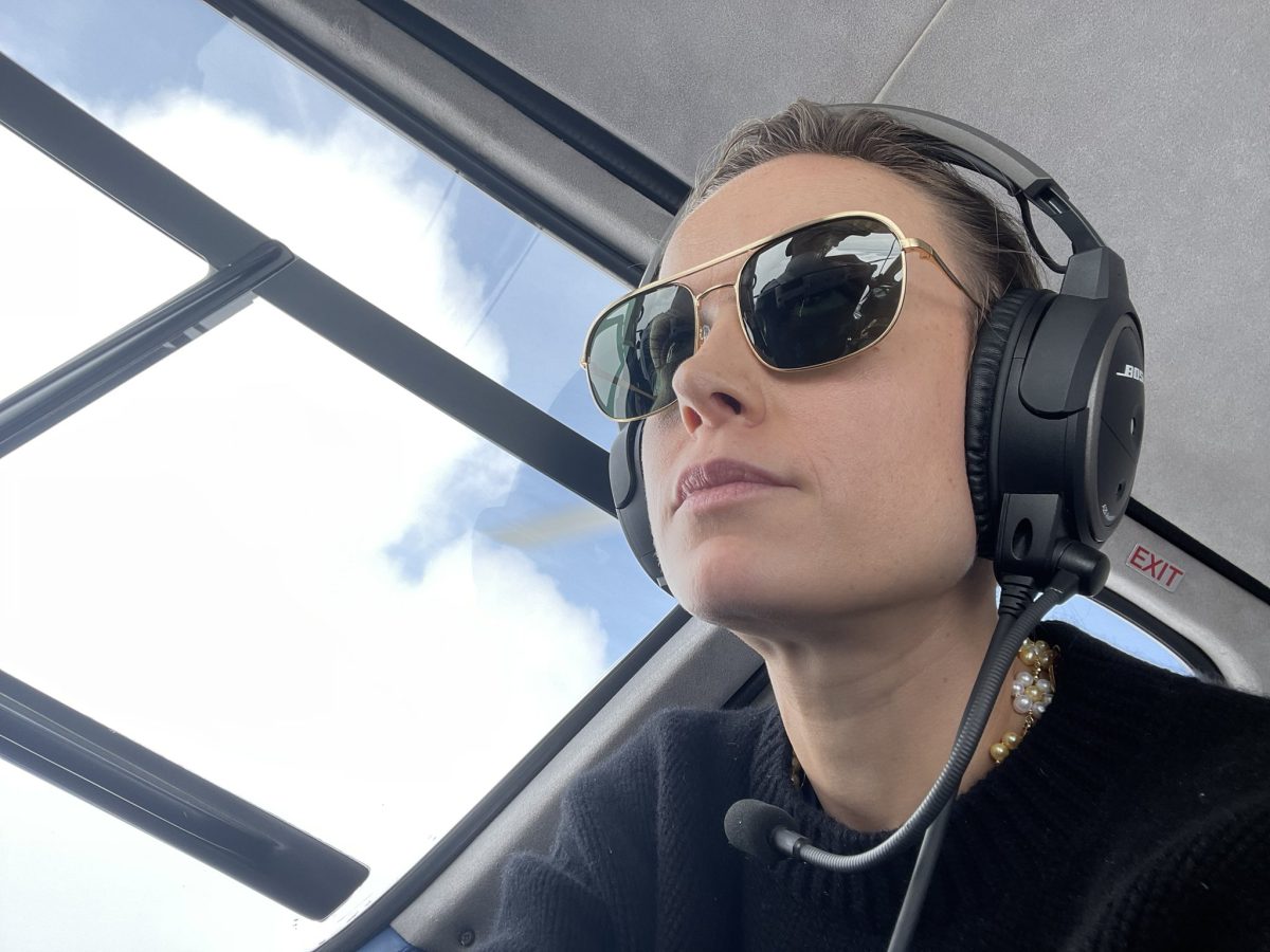 Brie Larson takes a helicopter ride via Twitter
