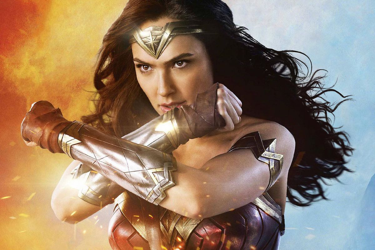 wonder woman gal gdaot cross Wonder Woman Gal Gadot crosses arms