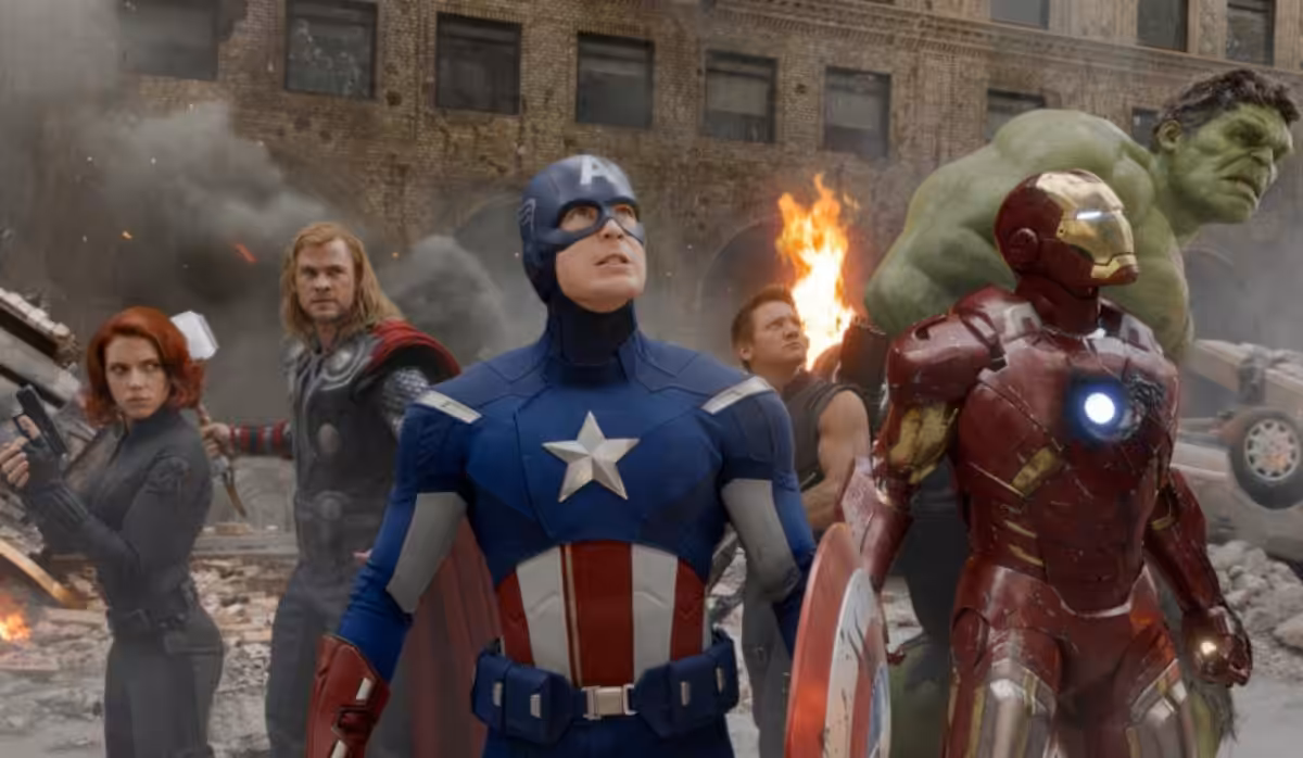 Avengers Circle 1200x698 2
