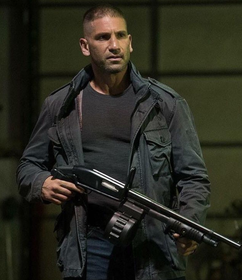 Jon Bernthal e seu companheiro de live-action Punisher mostram suas  habilidades de tiro em novo vídeo