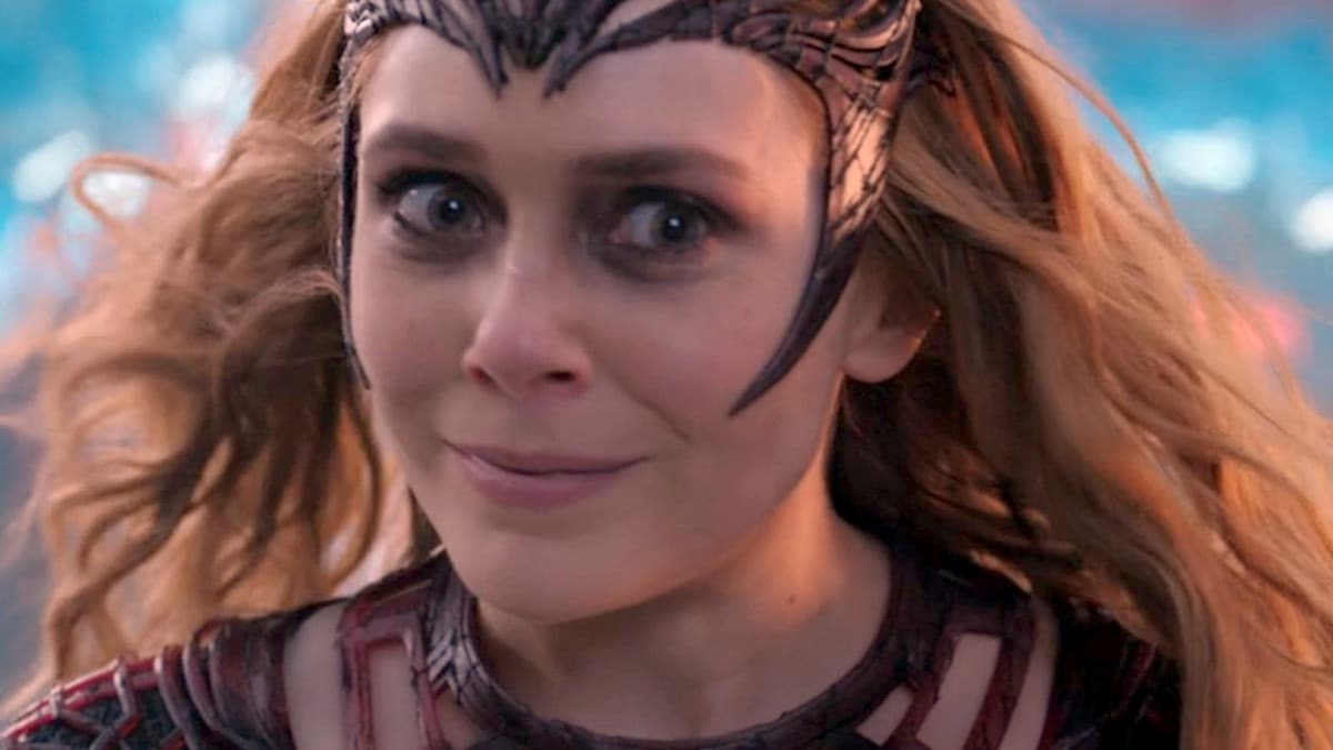 Elizabeth Olsen Says Actors Shouldn't Sign Extended Marvel Contracts