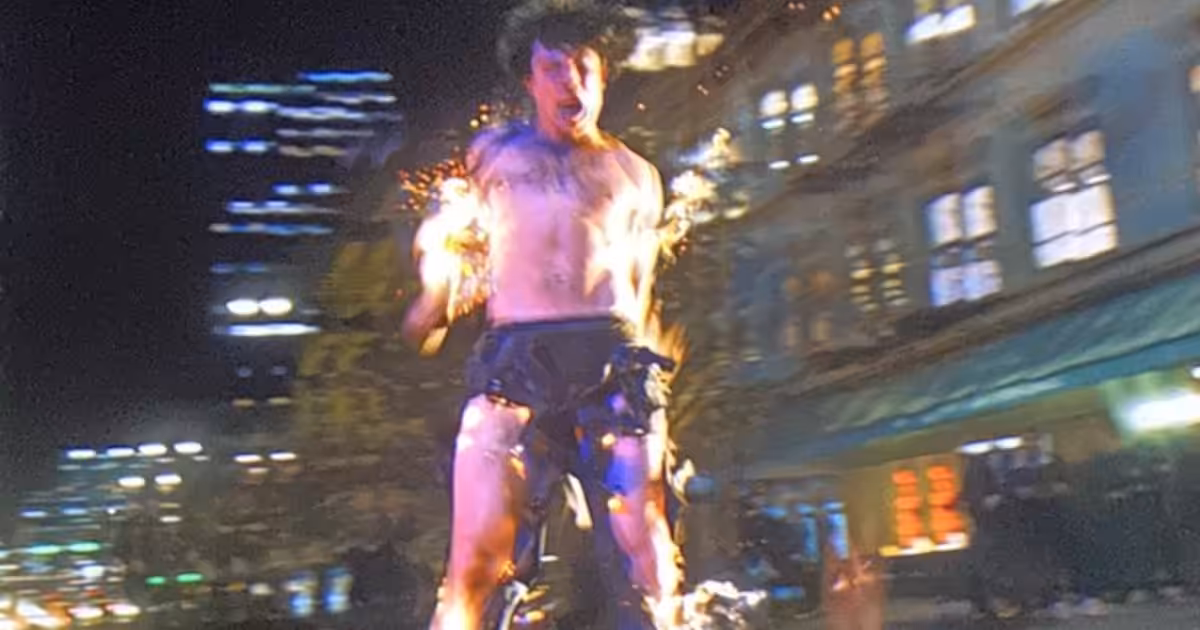 The Flash Review: Atrocious, Embarrassing, Worst Superhero Movie Of All Time