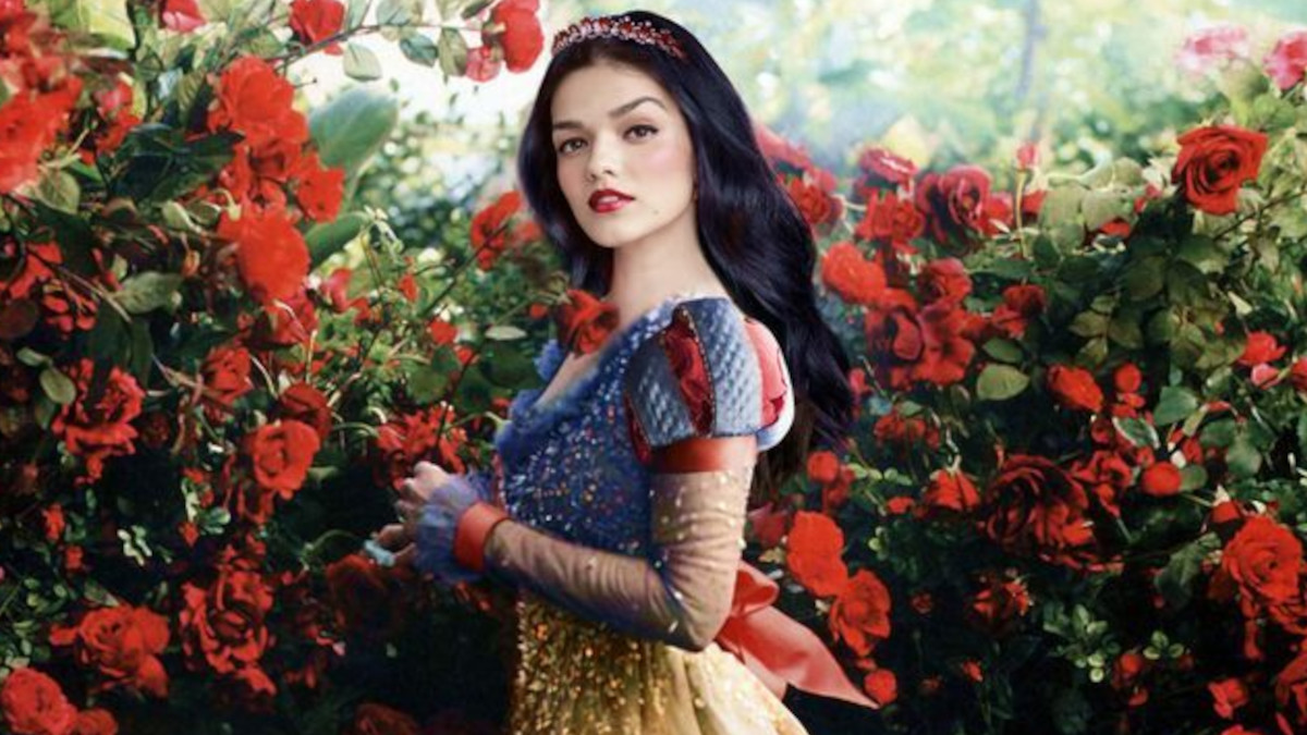 Rachel Zegler's Snow White Not Canceled; May Be Delayed; Images Are Fake