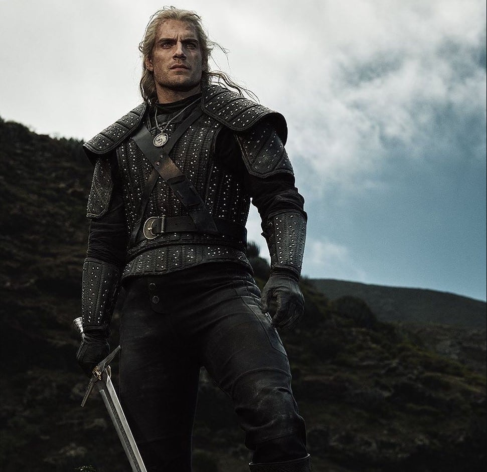 henry cavill sword the witcher