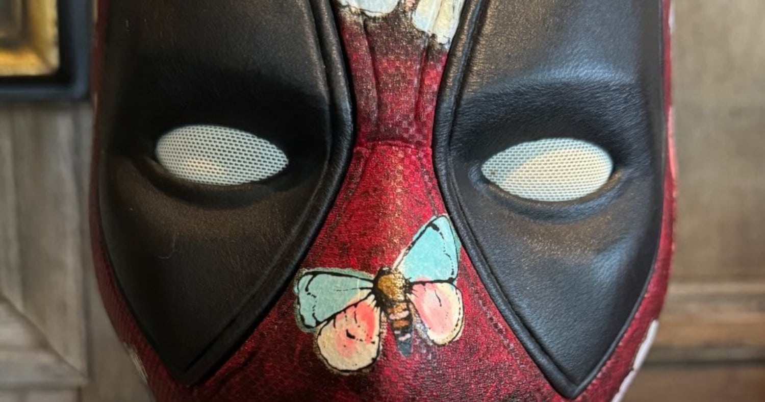 Ryan Reynolds Teases Deadpool 3 Mask