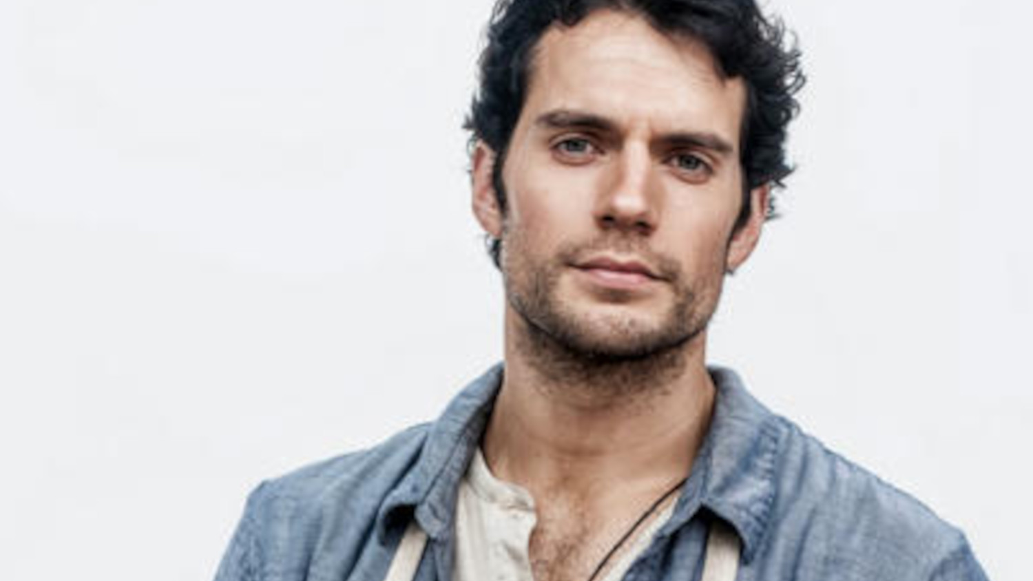 Zack Snyder Shows Off New Henry Cavill Image From ‘Man of Steel’