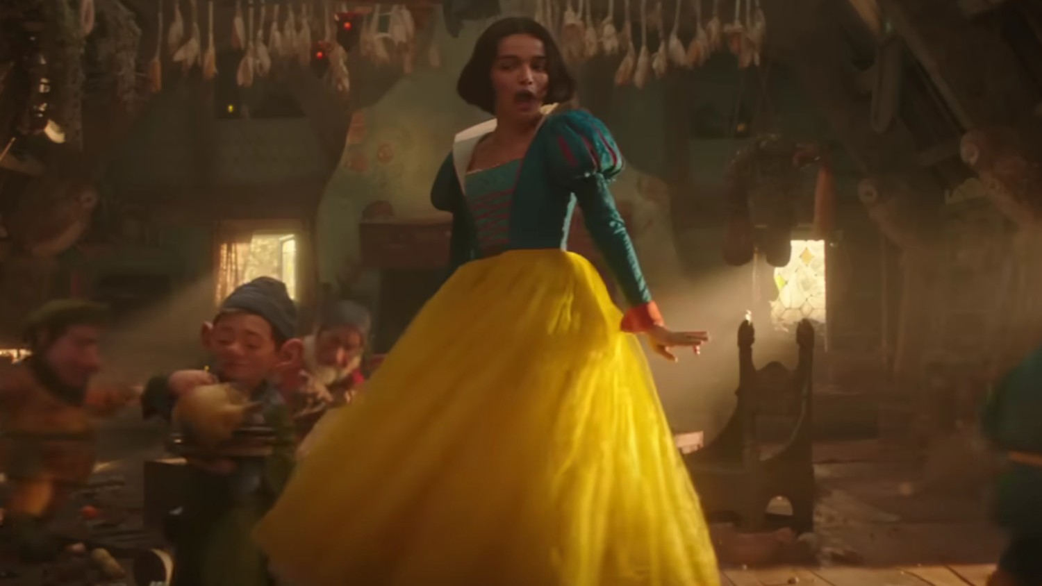 zach roloff slams disney snow white trailer