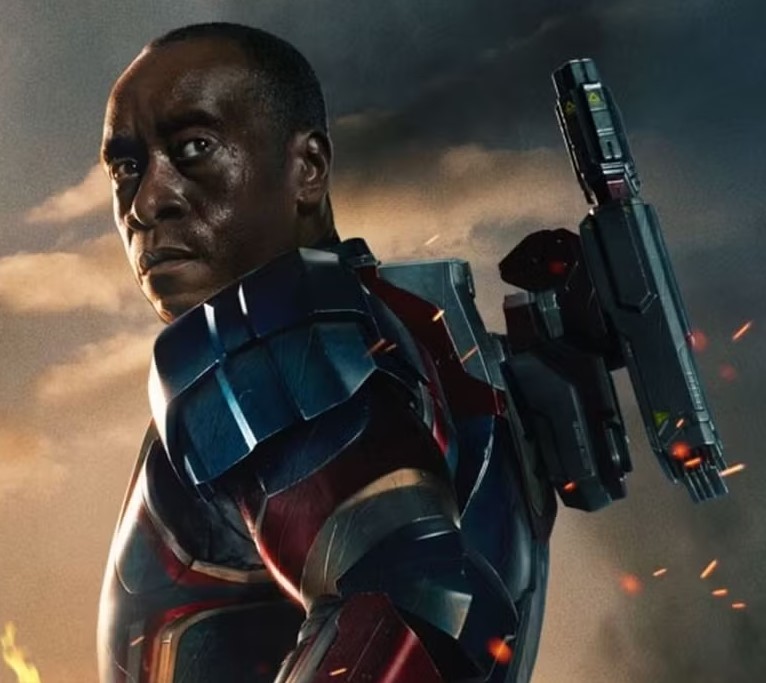 rhodey don cheadle war machien