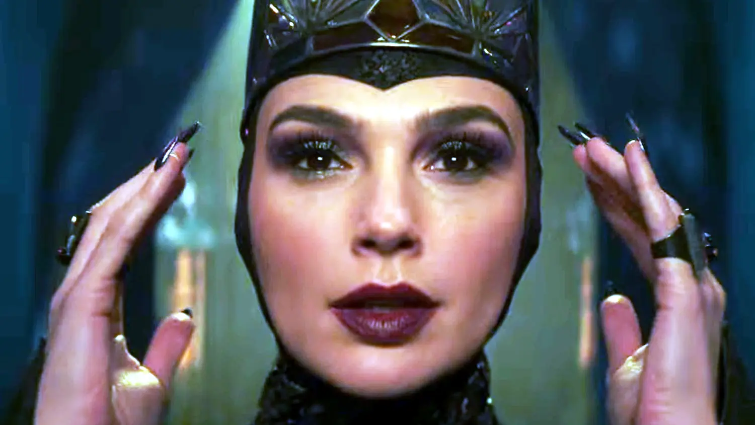 Disney’s Snow White Trailer Leaks: Shows Off Gal Gadot As Evil Queen