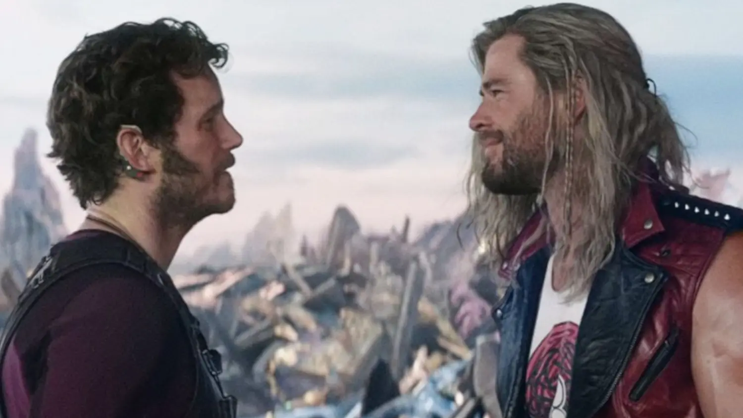 Chris Hemsworth & Chris Pratt Reunite For Ray-Ban Meta Smart Glasses