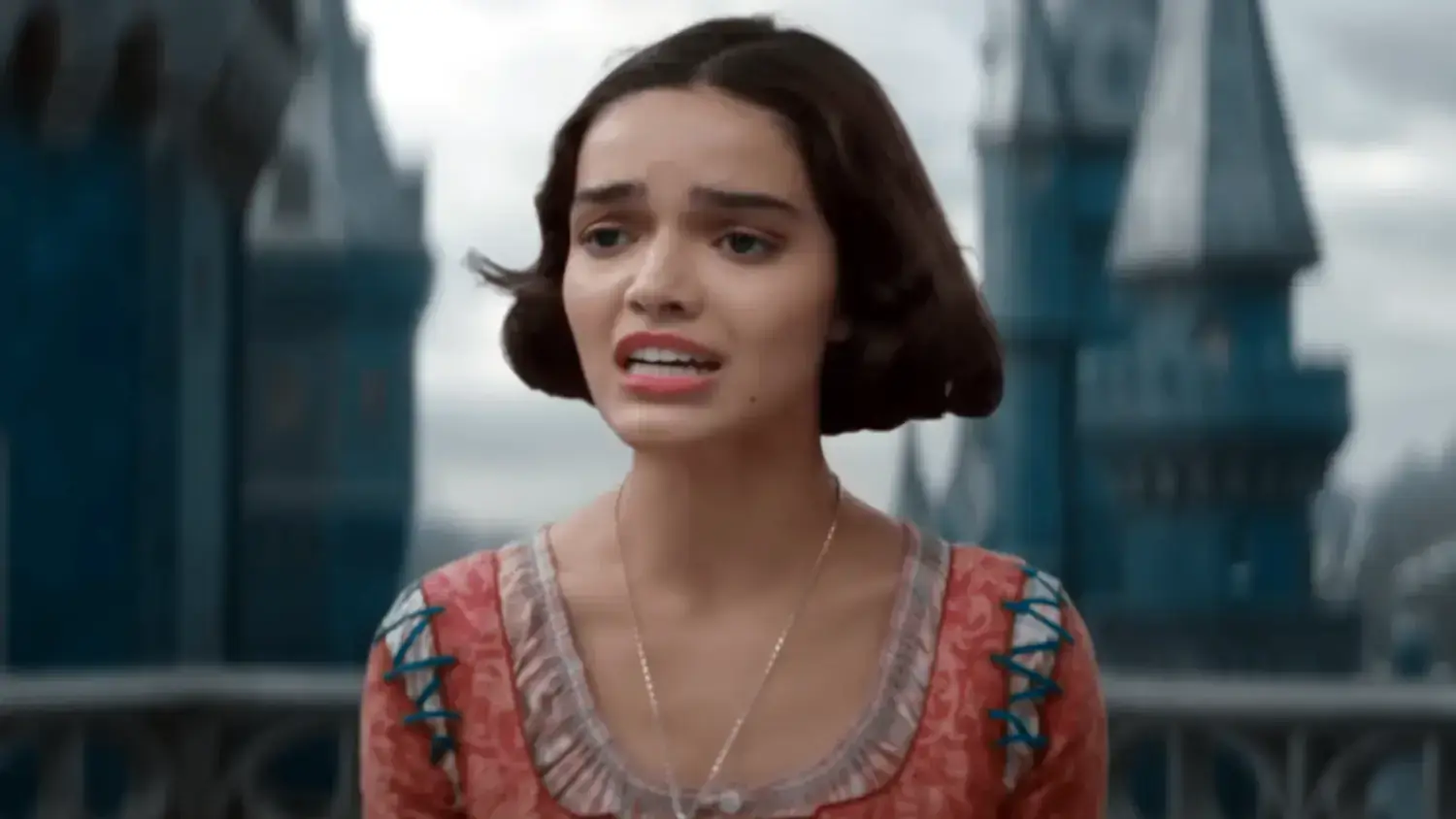 Snow White Rotten Tomatoes Score A Disaster For Disney, Rachel Zegler, Gal Gadot