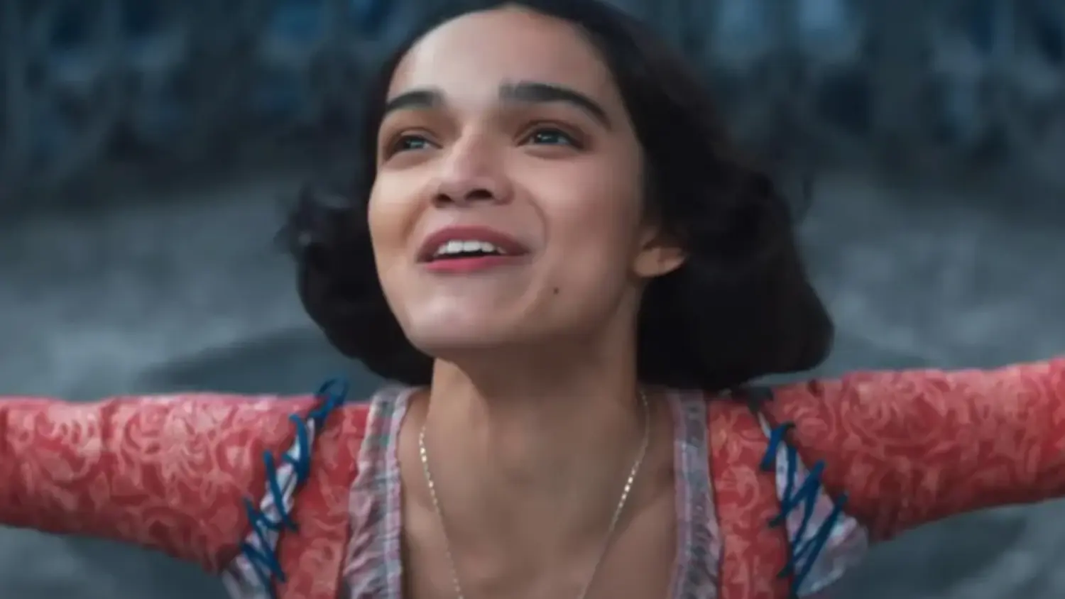 Following Snow White Flops — Rachel Zegler Signs on For Mom-Drama Mess