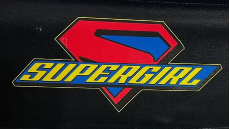'Supergirl' Leak Shows Epic Fight Scene, Logo Revealed