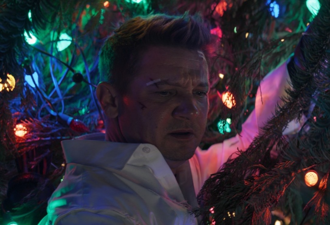 hawkeye christmas tree scene hawkeye christmas tree scene