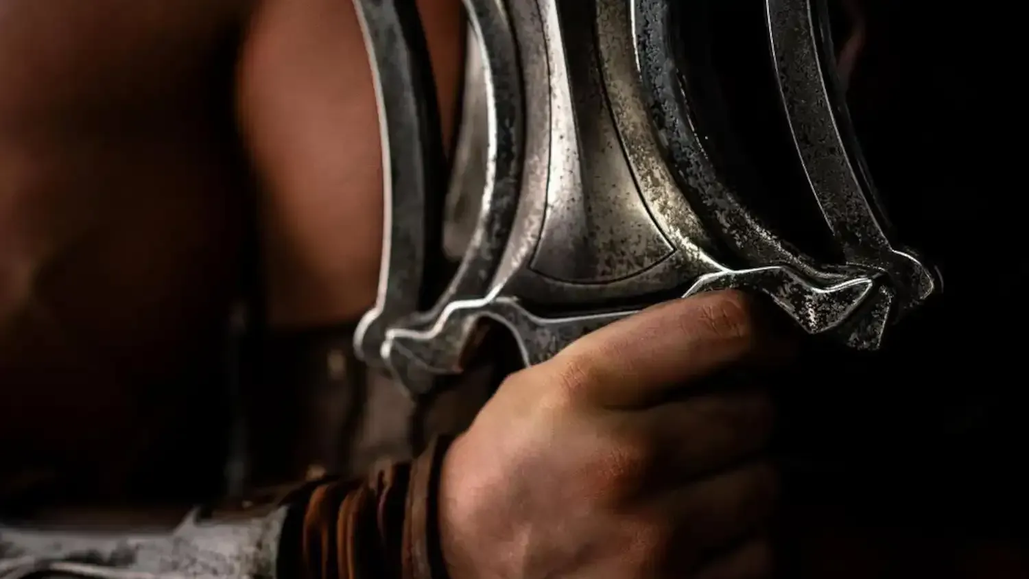 Masters of the Universe Comic-Con Display Reveals Power Sword, Havoc Staff: Movie Could Be Goofy?