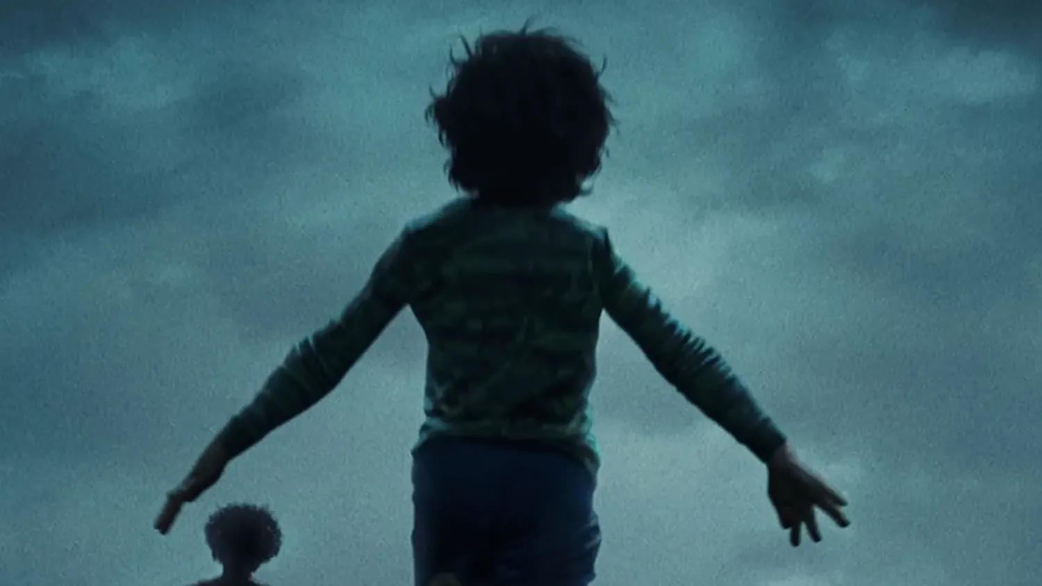 Weapons Review: Must See Movie For Horror Fans