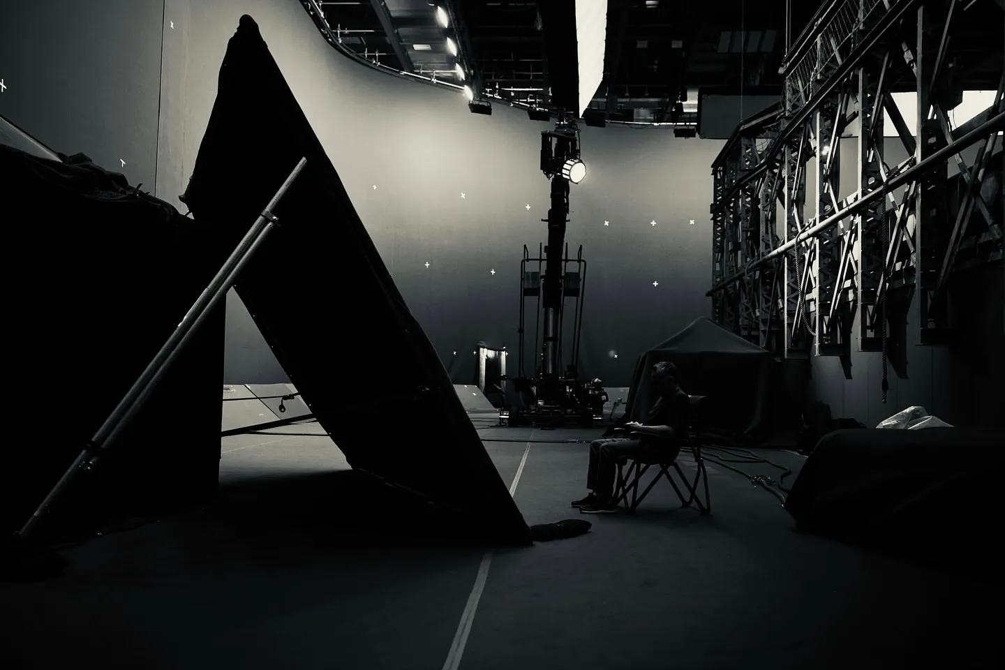 russo brothers avengers doomsday set tease 1