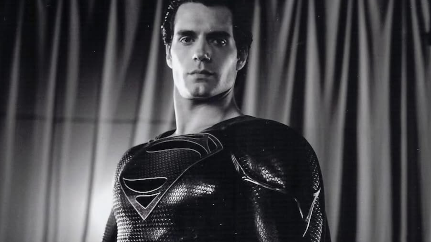 Zack Snyder Shares Early Henry Cavill Superman Costume Test From Man of Steel